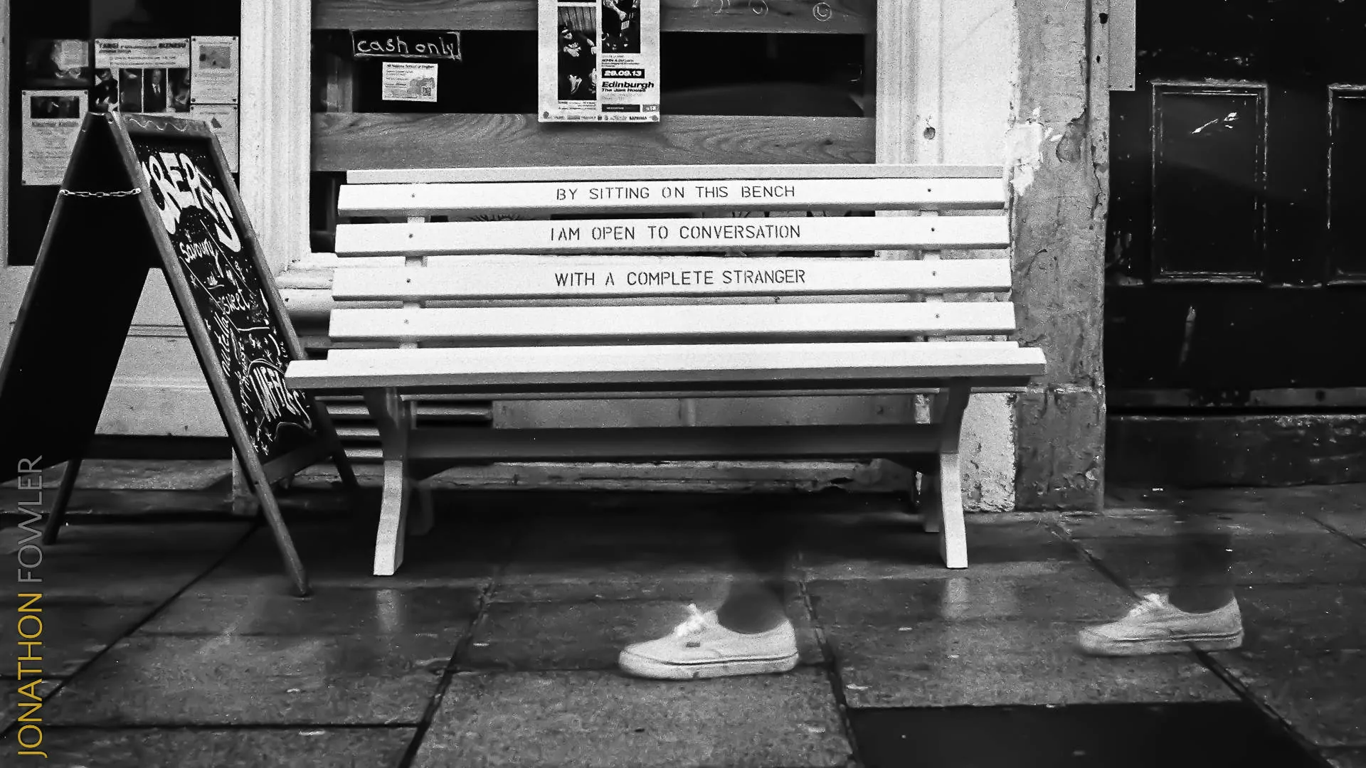 Leith Walk Ilford HP5 film black and white photo street photography