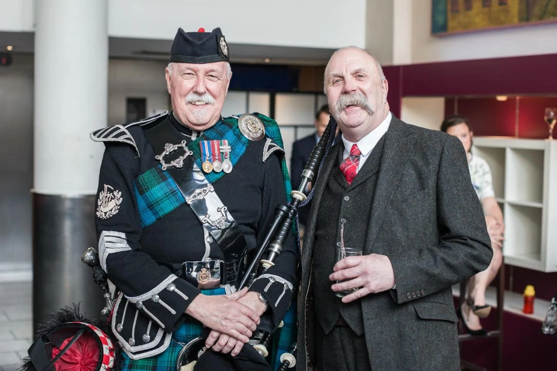 Pipers Jimmy Nicol and Iain Grant