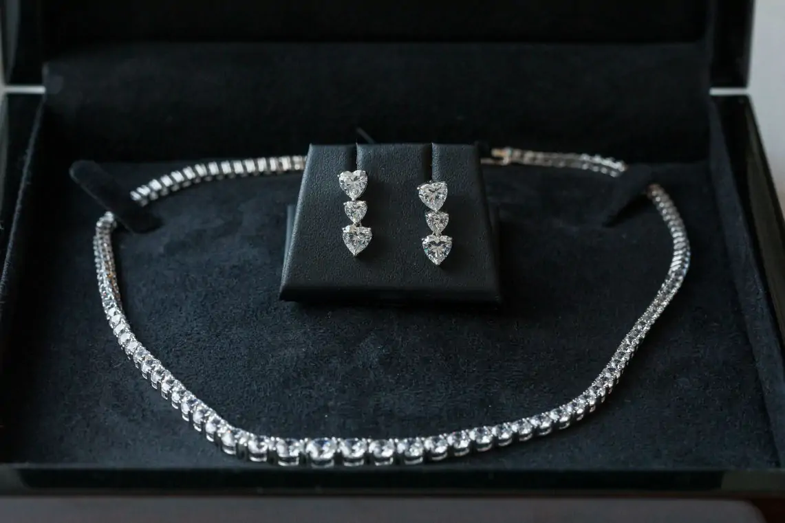 bridal earrings and necklace in black jewellery box