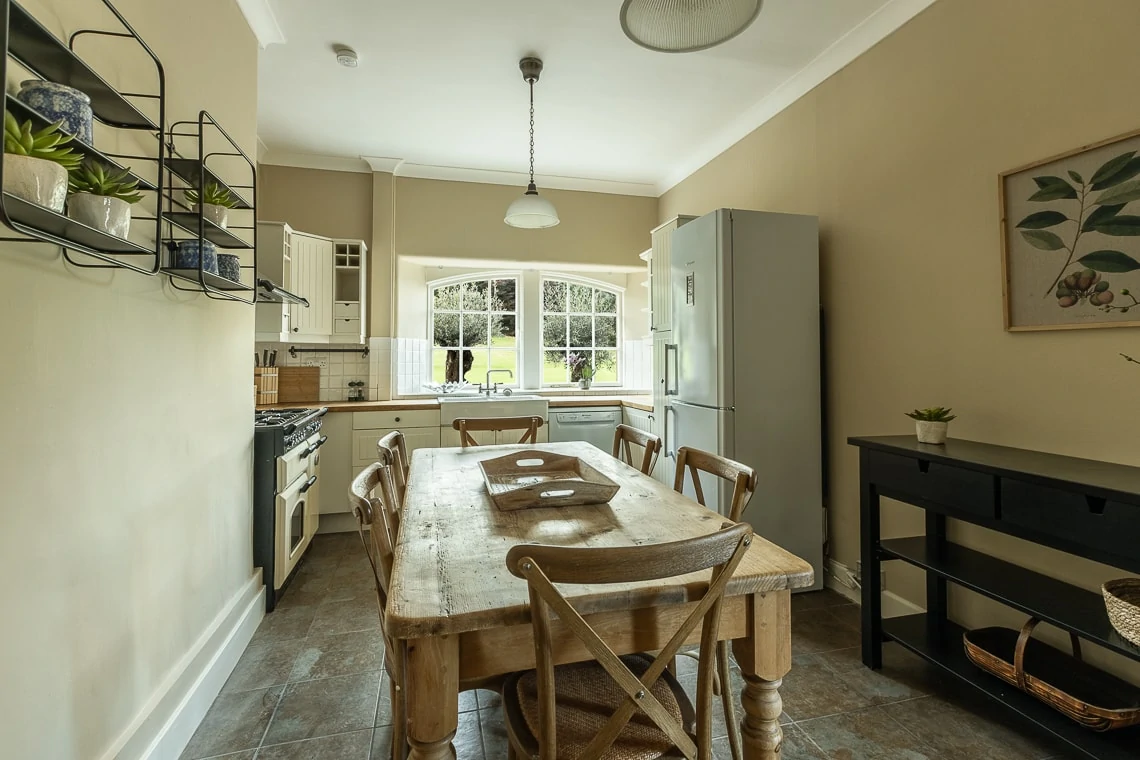 Birch Cottage dining kitchen