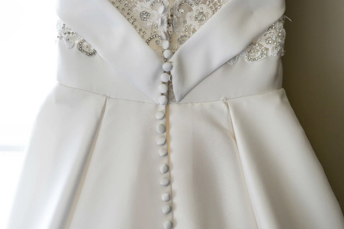 bride dress rear buttons detail