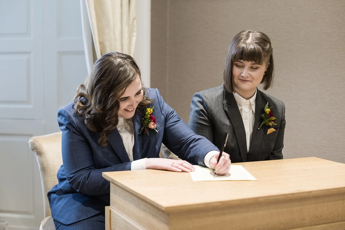 newly-weds signing marriage schedule