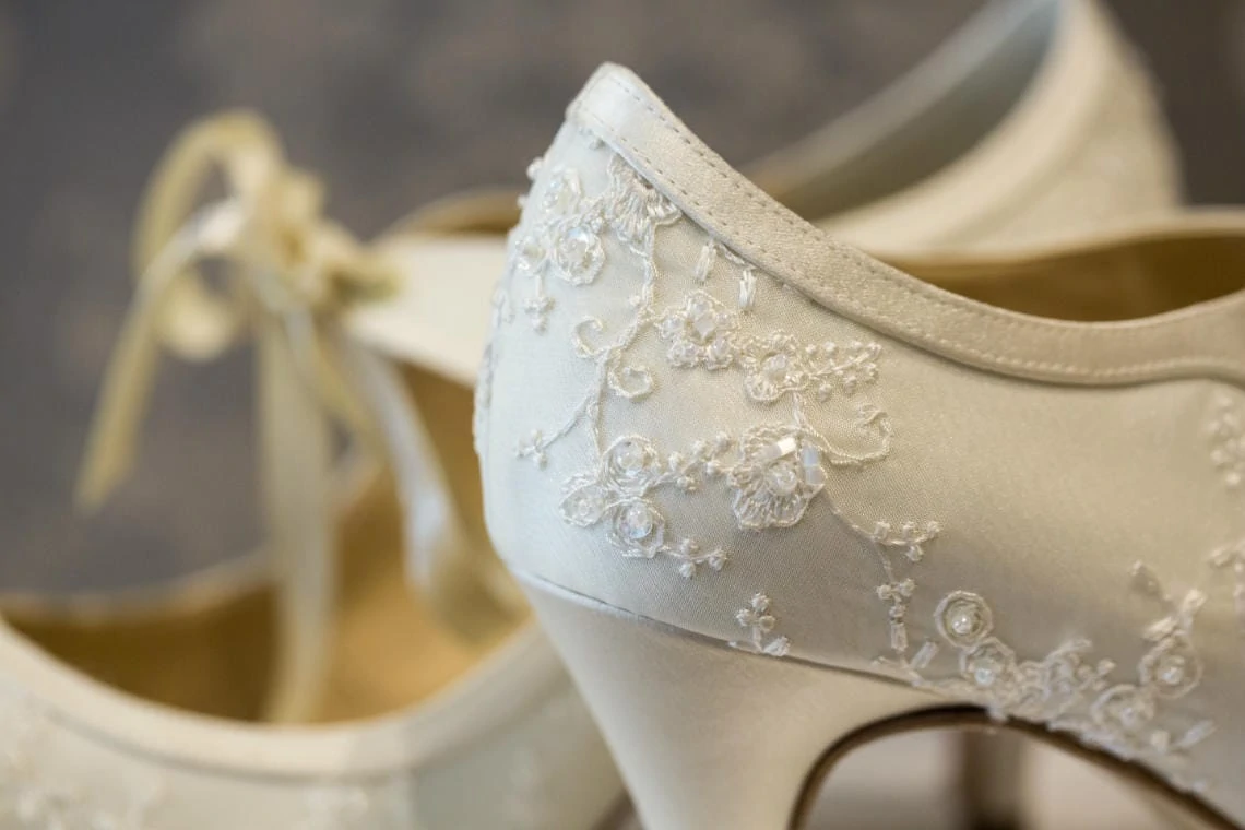 brides ivory shoes heel details
