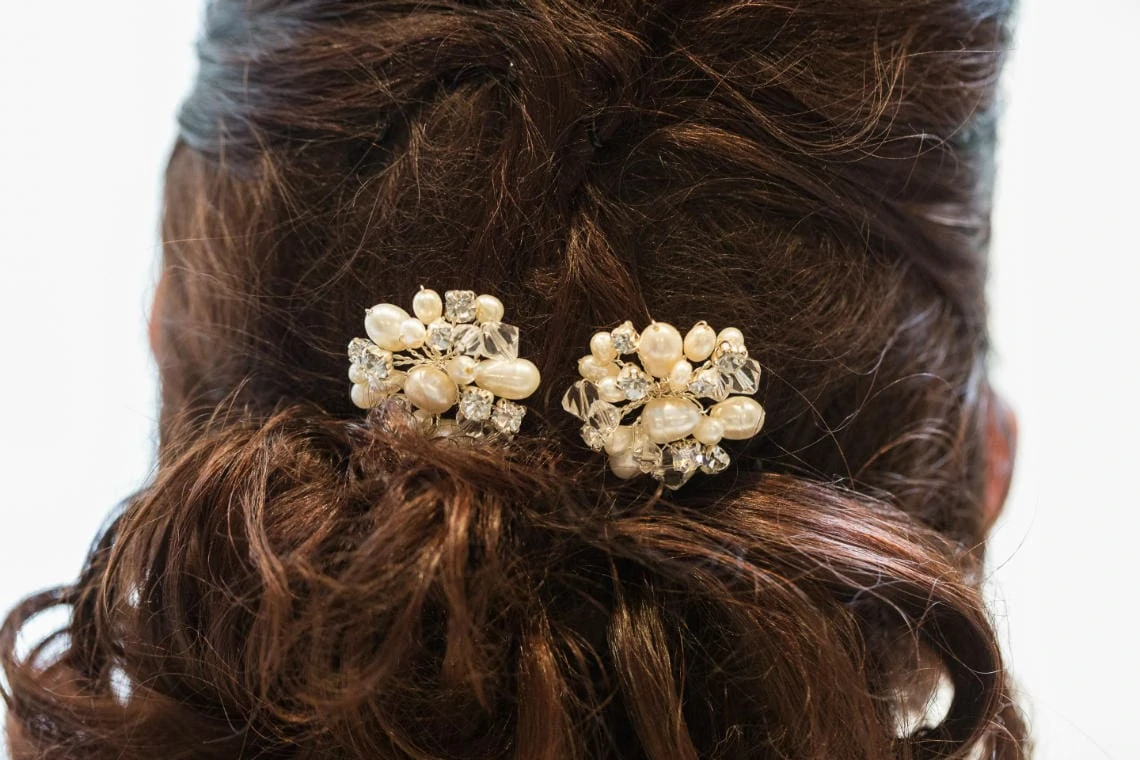 bridal hair details
