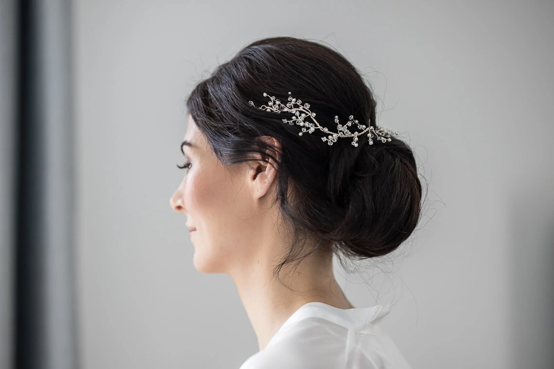 beautiful bride Gemma headwait and hair detail photo
