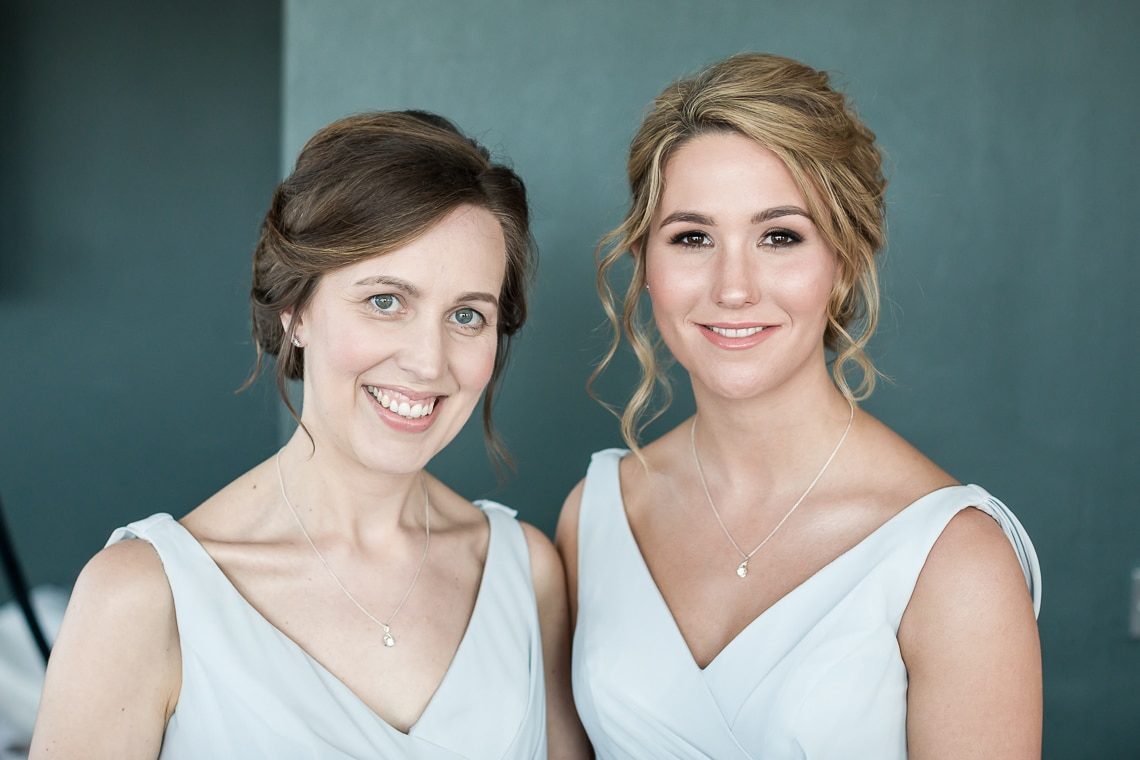 bridesmaids portraits in the Forthview Suite