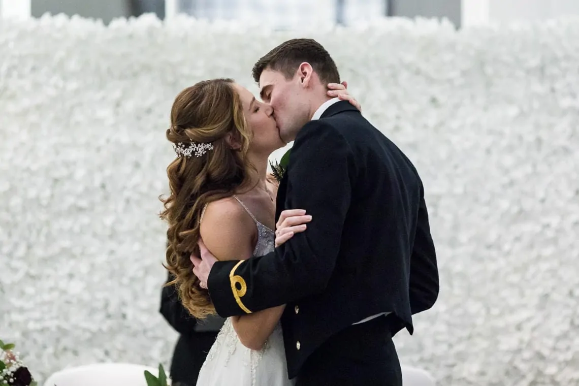 newlyweds' first kiss in the King's Hall